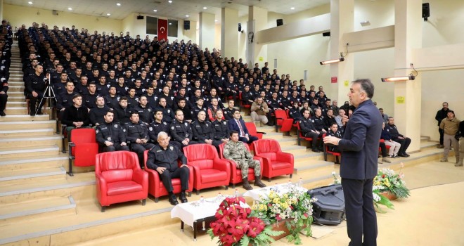 Vali Çağatay, Bitlis POMEM’de Eğitim Gören Öğrenciler ile Bir Araya Geldi